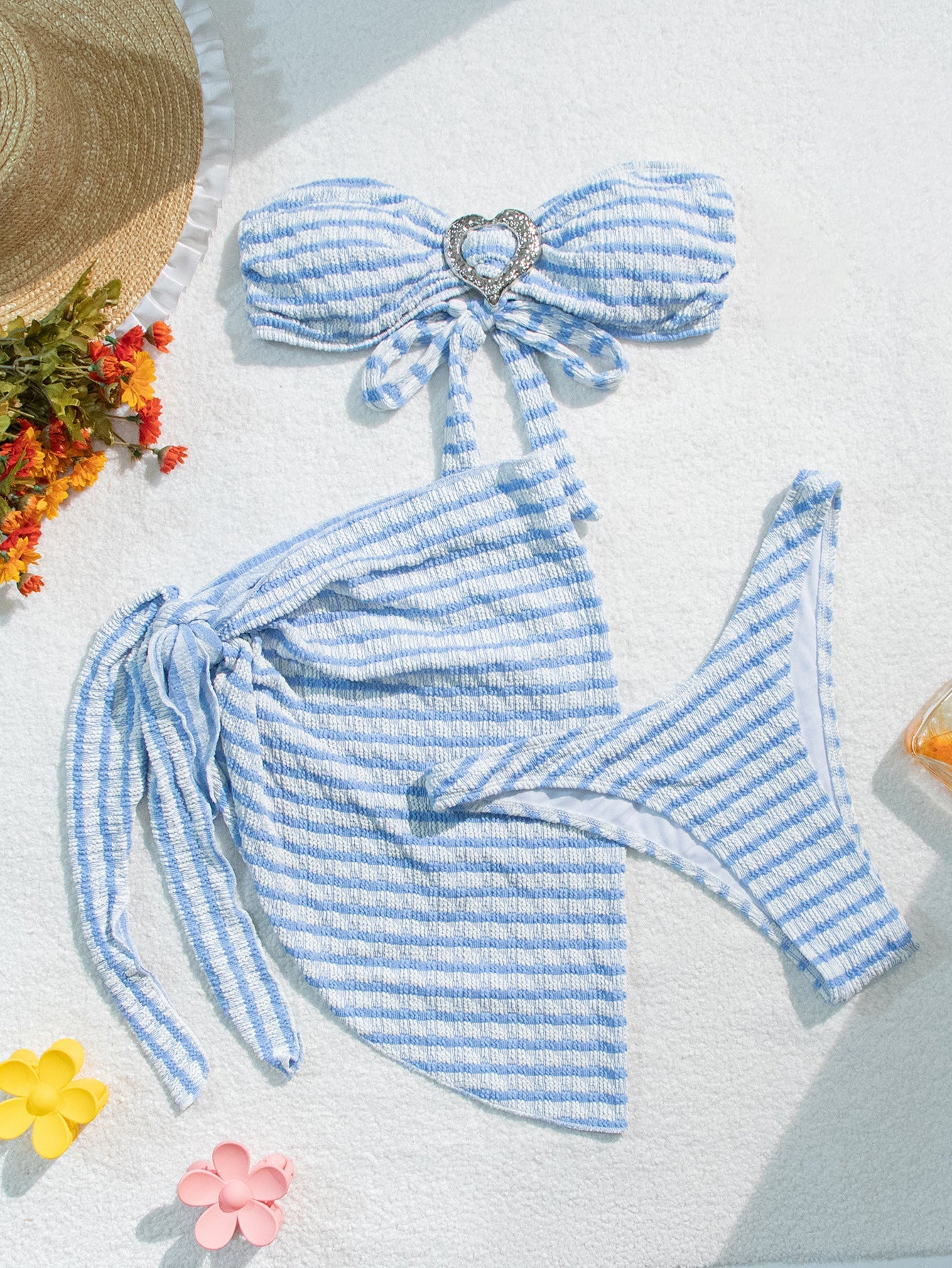 Blauw Wit Gestreepte Bikini Dames – Bandeau Set met Hart Detail